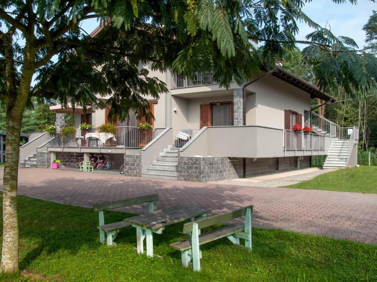 B&B Il Rovere Gattico Екстериор снимка