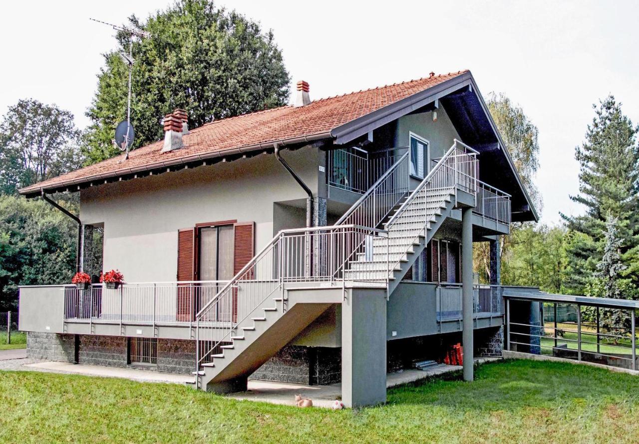 B&B Il Rovere Gattico Екстериор снимка